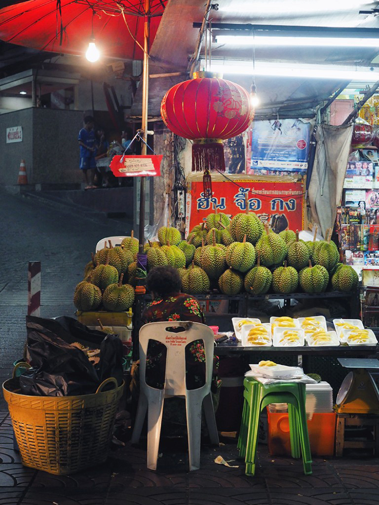 Oubliez Khao San Road, passez la nuit à Chinatown!